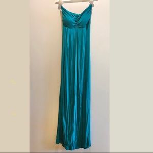MENDOCINO BY OOYOO KELLY GREEN TUBE MAXI DRESS